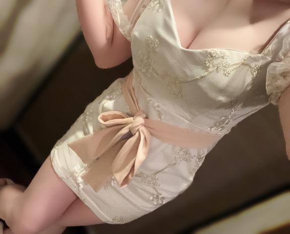 おにゅーなドレス♡｜の写メ日記